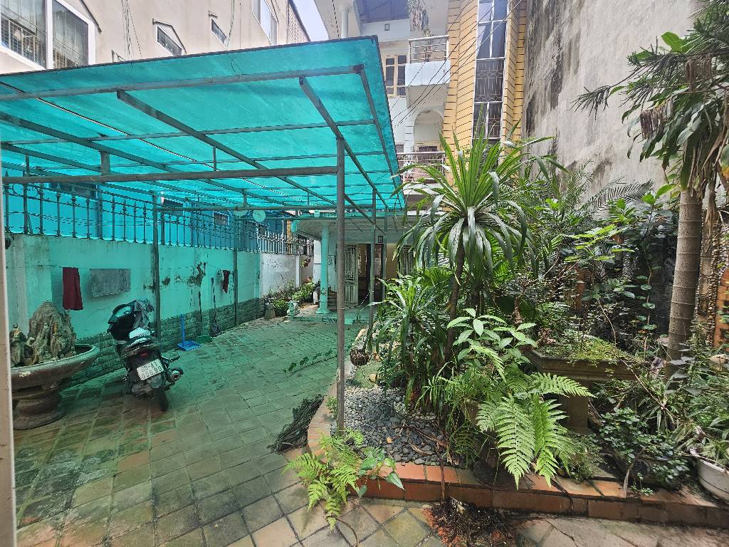 Bán nhà Kim Ngưu - diện tích 176m2 4 tầng - Ô Tô Vào Nhà - giá 36,8 tỷ