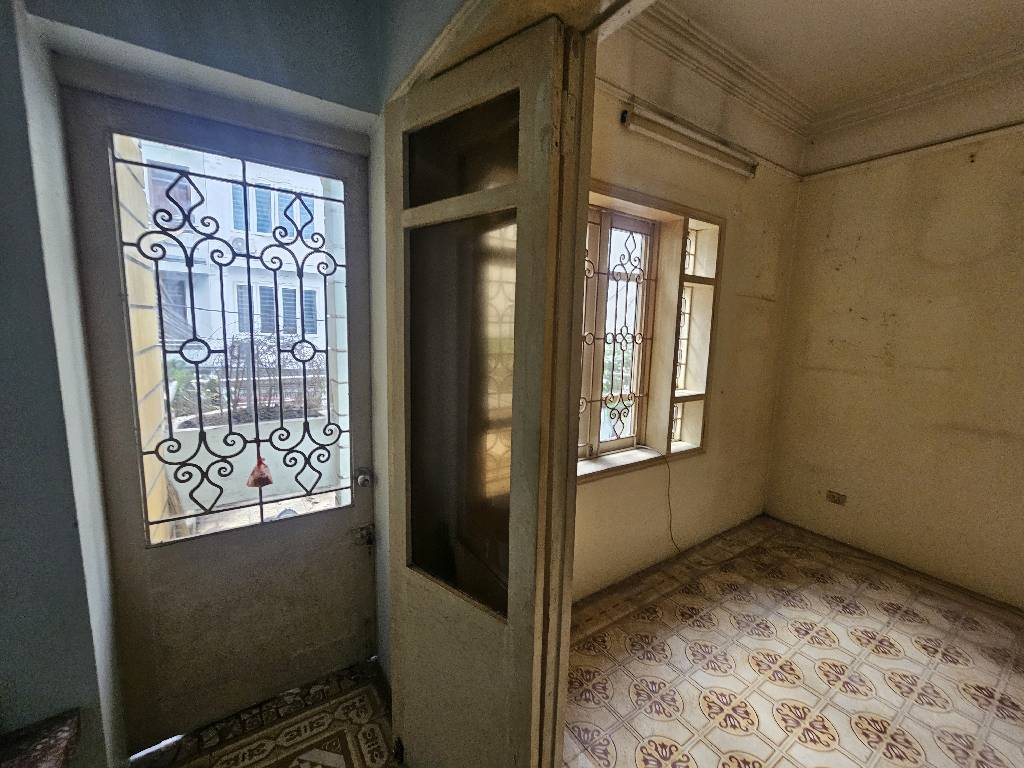 Bán nhà Kim Ngưu - diện tích 176m2 4 tầng - Ô Tô Vào Nhà - giá 36,8 tỷ