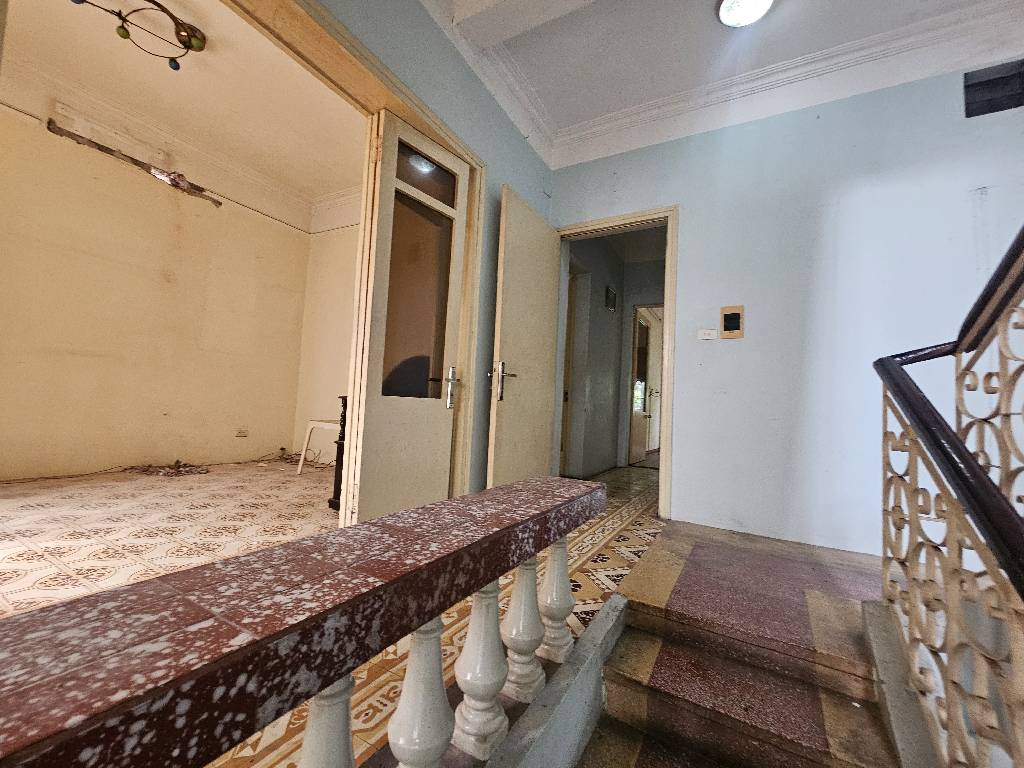 Bán nhà Kim Ngưu - diện tích 176m2 4 tầng - Ô Tô Vào Nhà - giá 36,8 tỷ