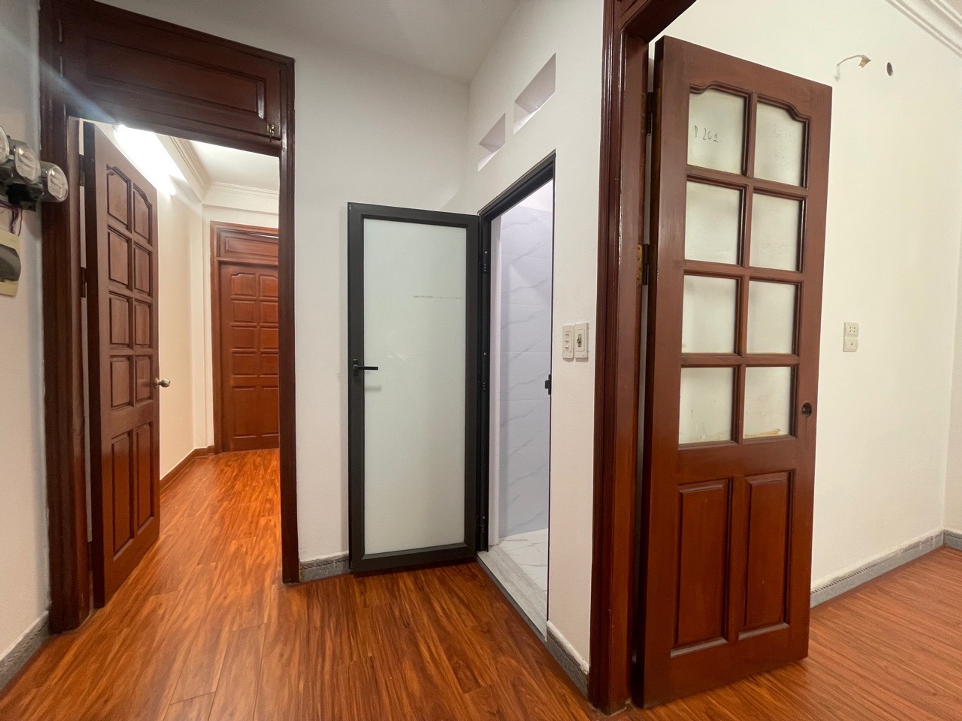 Bán nhà Hai Bà Trưng - diện tích 41m2 5 tầng - Lô góc 3 thoáng - giá 10,4 tỷ