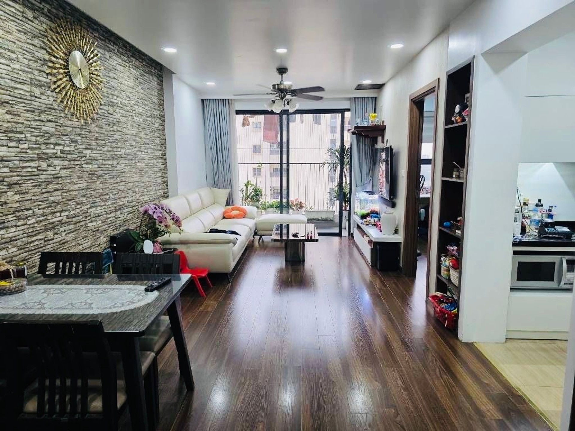 Bán nhà Khương Đình - diện tích 77m2 1204 tầng - Dân trí cao - giá 7,7 tỷ