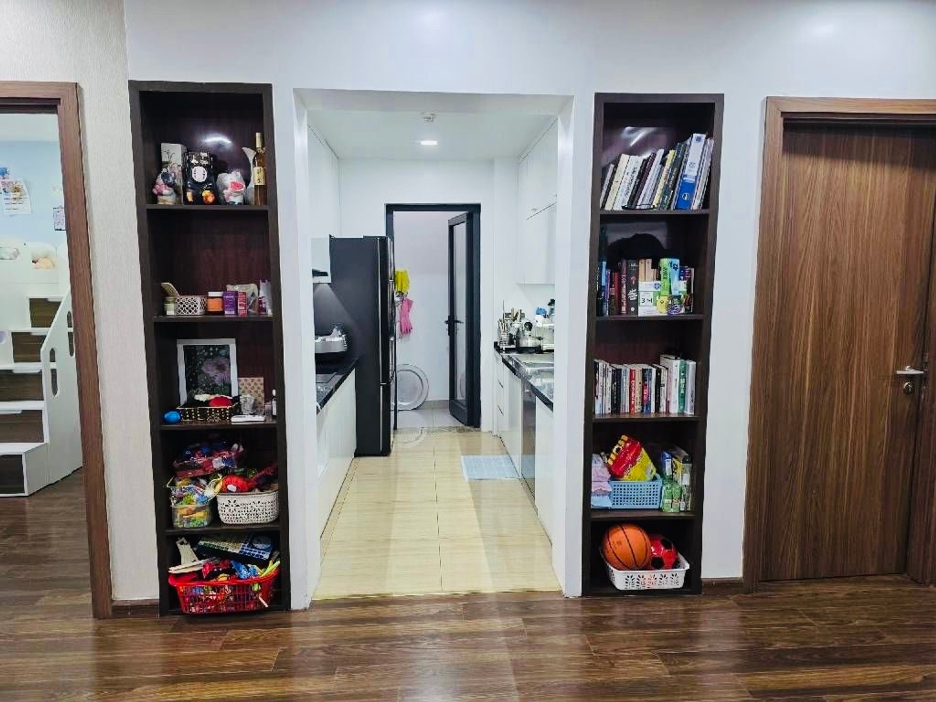 Bán nhà Khương Đình - diện tích 77m2 1204 tầng - Dân trí cao - giá 7,7 tỷ