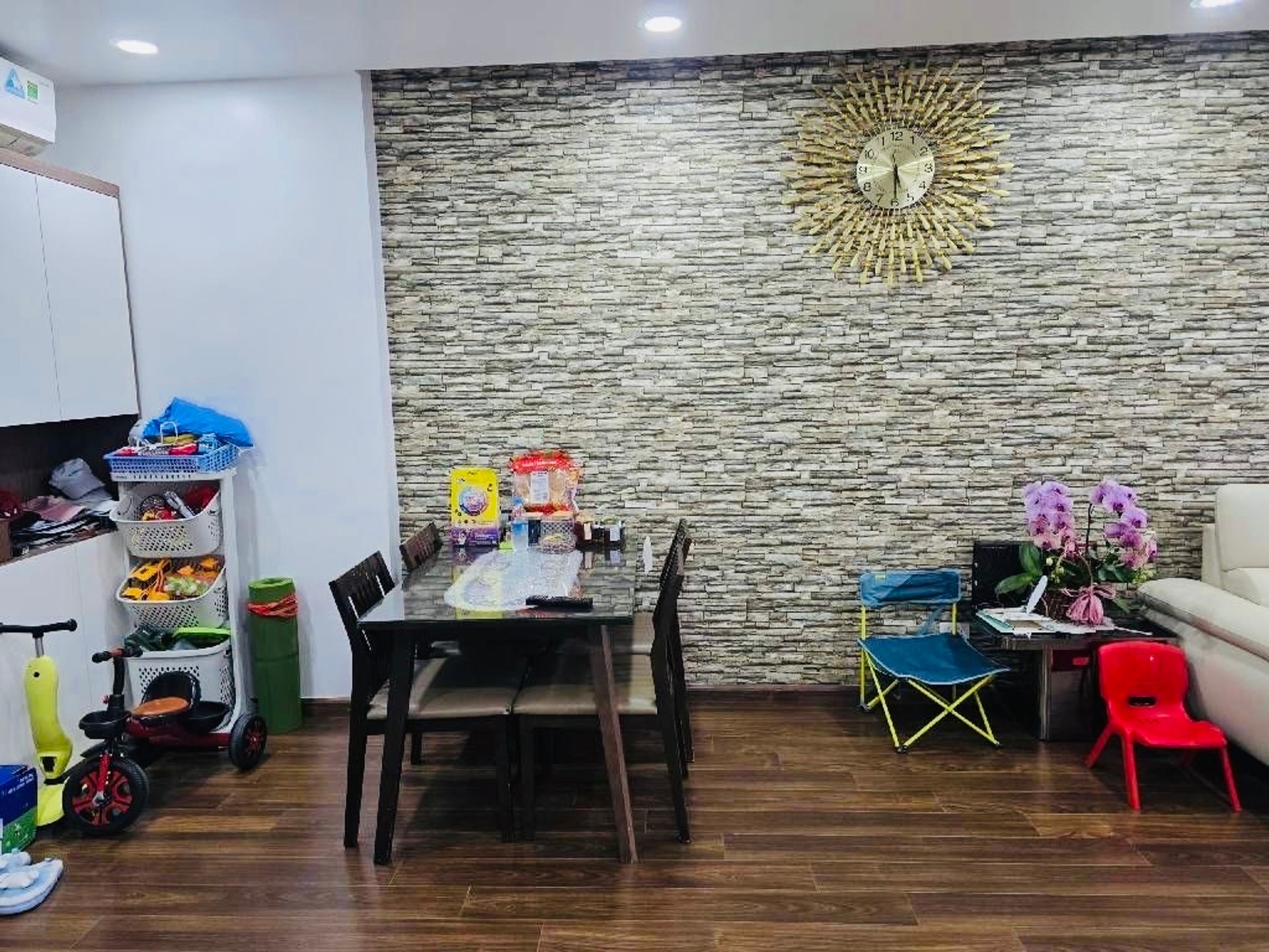 Bán nhà Khương Đình - diện tích 77m2 1204 tầng - Dân trí cao - giá 7,7 tỷ
