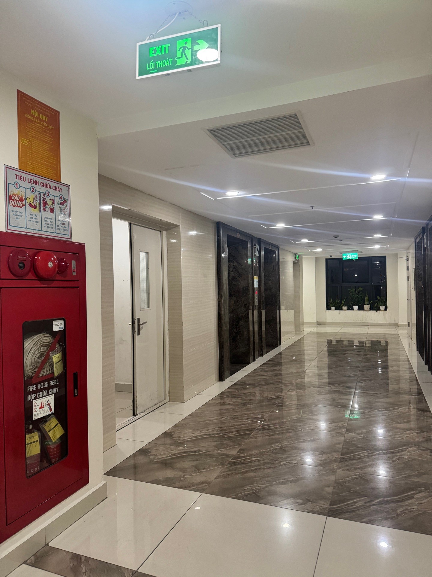 Bán nhà Khương Đình - diện tích 77m2 1204 tầng - Dân trí cao - giá 7,7 tỷ