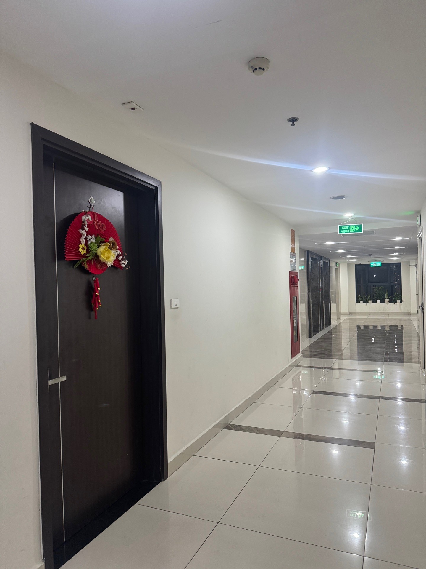 Bán nhà Khương Đình - diện tích 77m2 1204 tầng - Dân trí cao - giá 7,7 tỷ