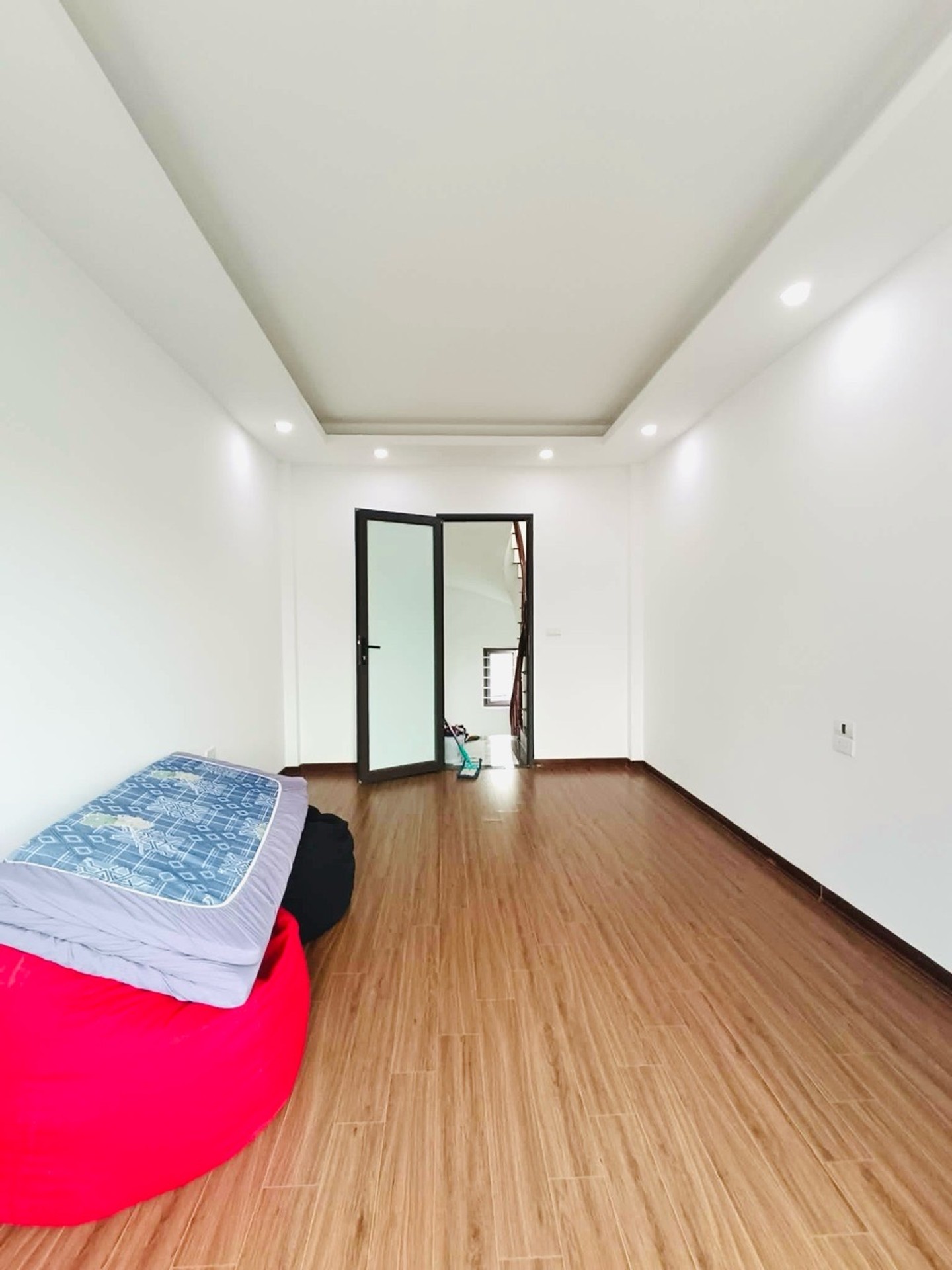 Bán nhà Nam Dư - diện tích 30m2 5 tầng - Nhà mới, đủ công năng - giá 7,5 tỷ