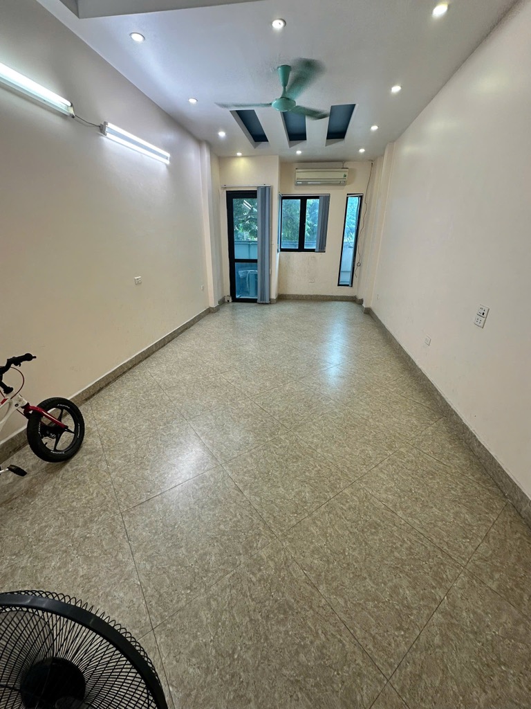 Bán nhà Thanh Nhàn - diện tích 38m2 7 tầng - Mặt phố kinh doanh sầm uất - giá 25,5 tỷ