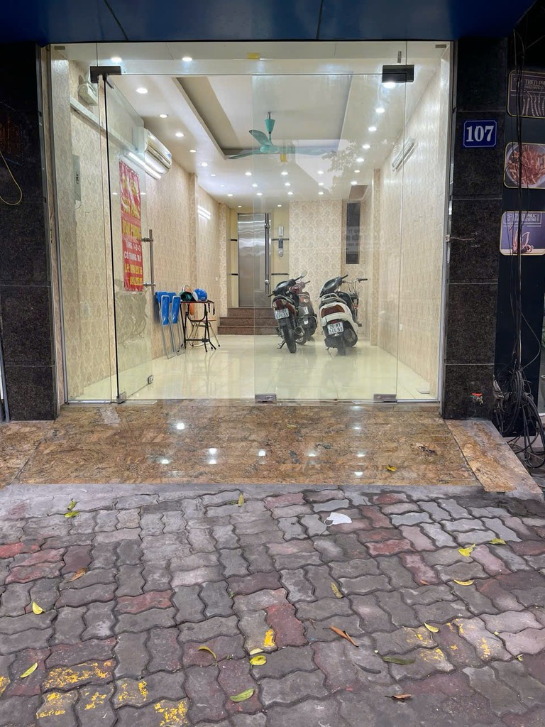 Bán nhà Thanh Nhàn - diện tích 38m2 7 tầng - Mặt phố kinh doanh sầm uất - giá 25,5 tỷ