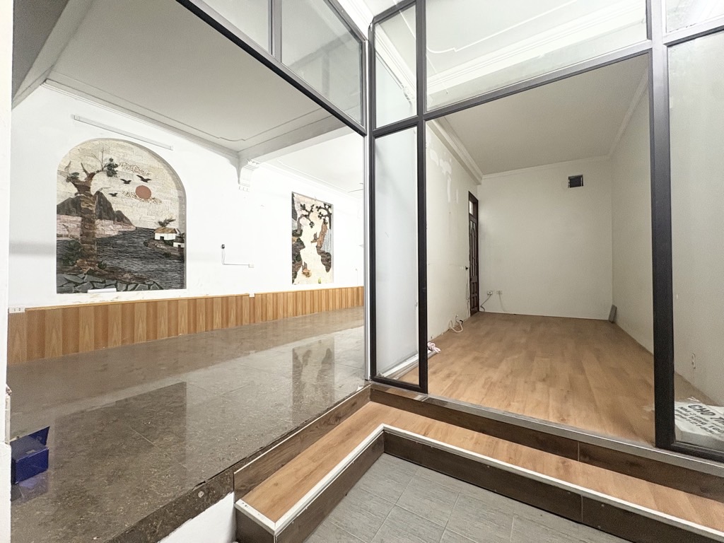 Bán nhà Yên Sở - diện tích 107m2 3 tầng - Ô TÔ TRÁNH - giá 33,8 tỷ