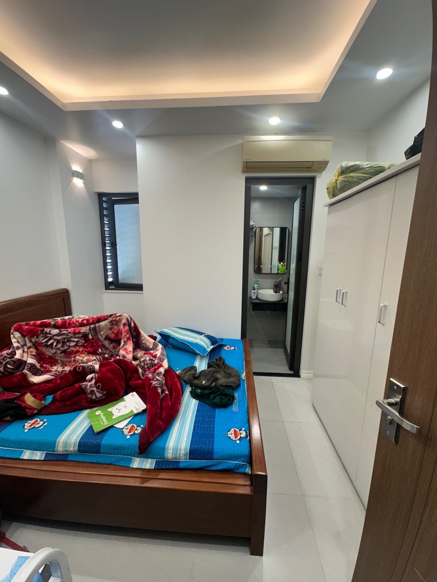 Bán nhà Đông Thiên - diện tích 64m2 6 tầng - Thang máy - giá 10,5 tỷ