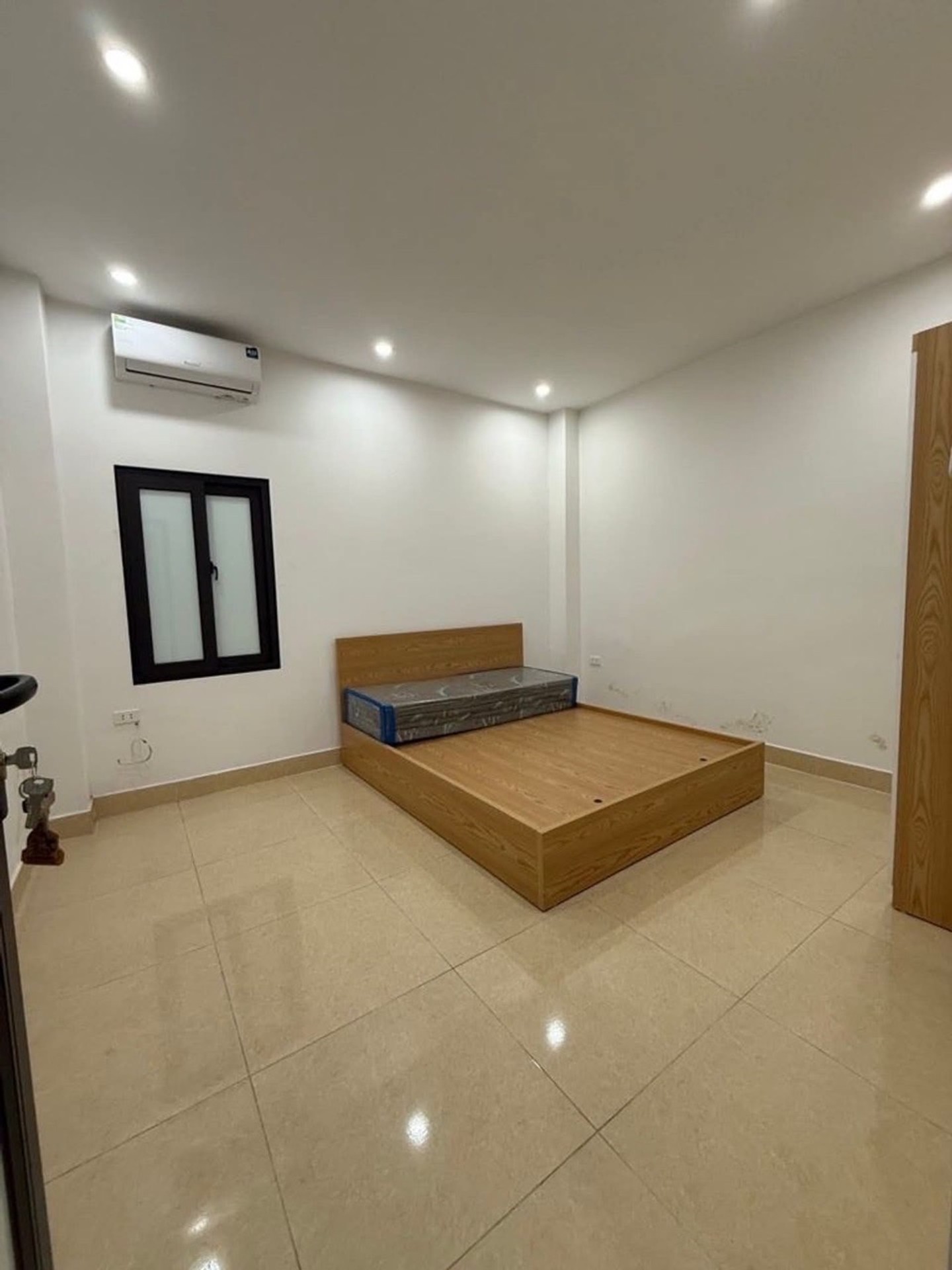 Bán nhà Đại Từ - diện tích 85m2 4 tầng - Mặt phố kinh doanh đỉnh - giá 25 tỷ