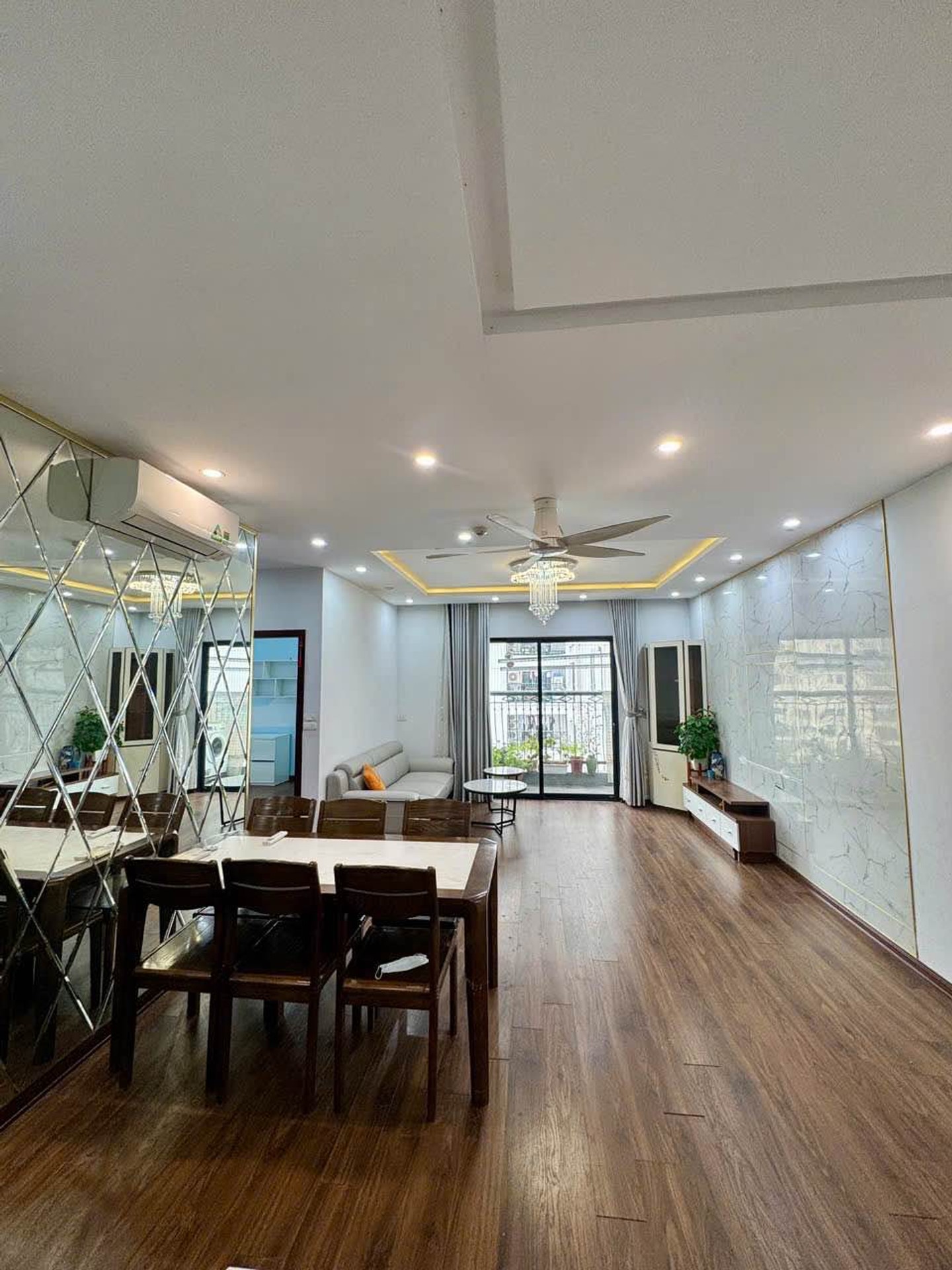 Bán nhà Đại Từ - diện tích 103m2 1 tầng - Căn hộ cao cấp - giá 10 tỷ