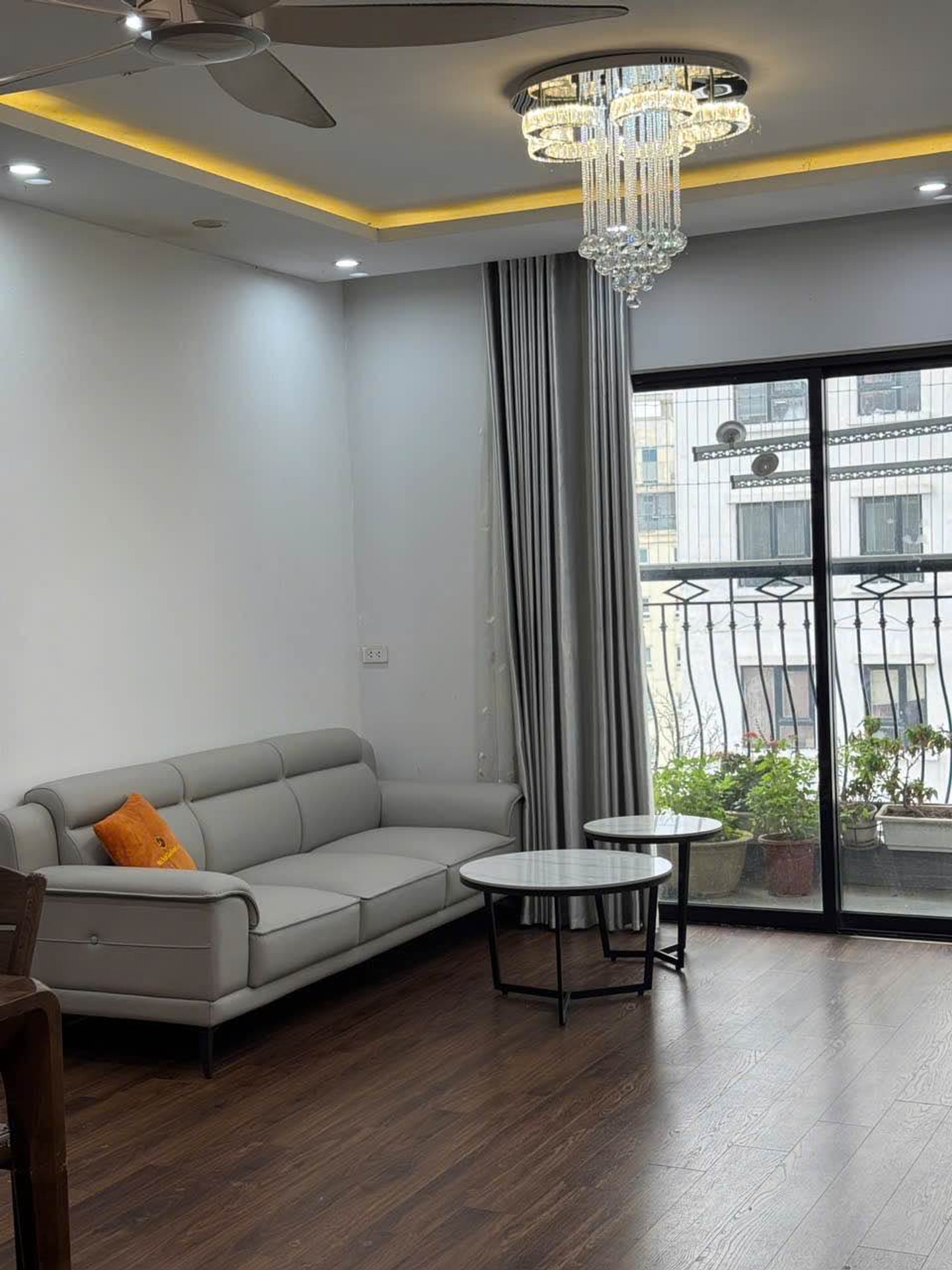Bán nhà Đại Từ - diện tích 103m2 1 tầng - Căn hộ cao cấp - giá 10 tỷ
