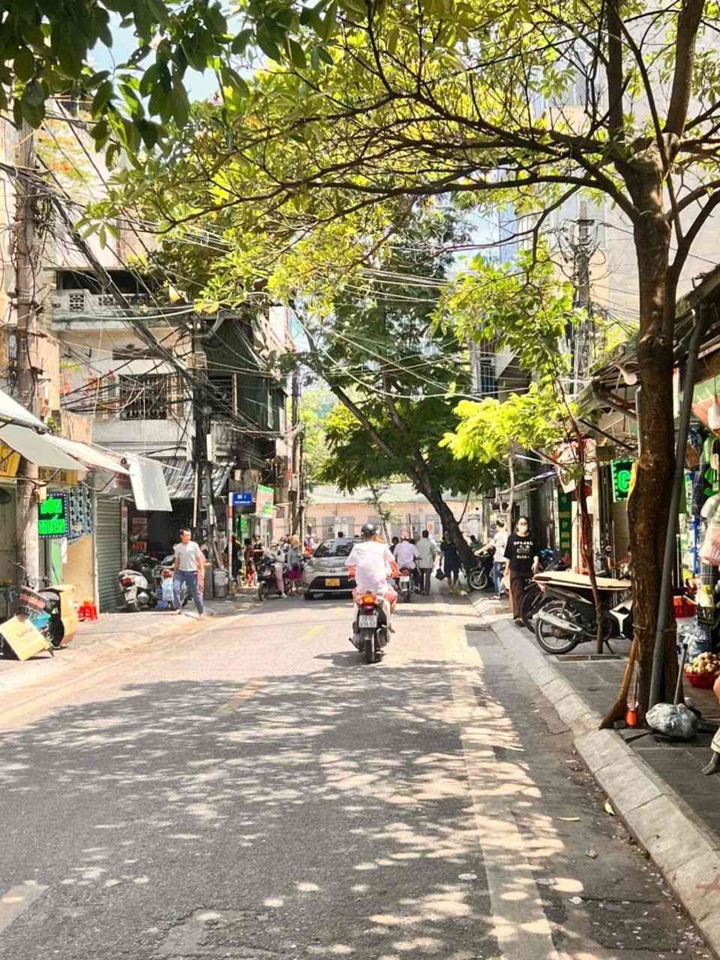 Bán nhà Quỳnh Lôi - diện tích 60m2 1 tầng - Ô tô tránh - giá 4,8 tỷ