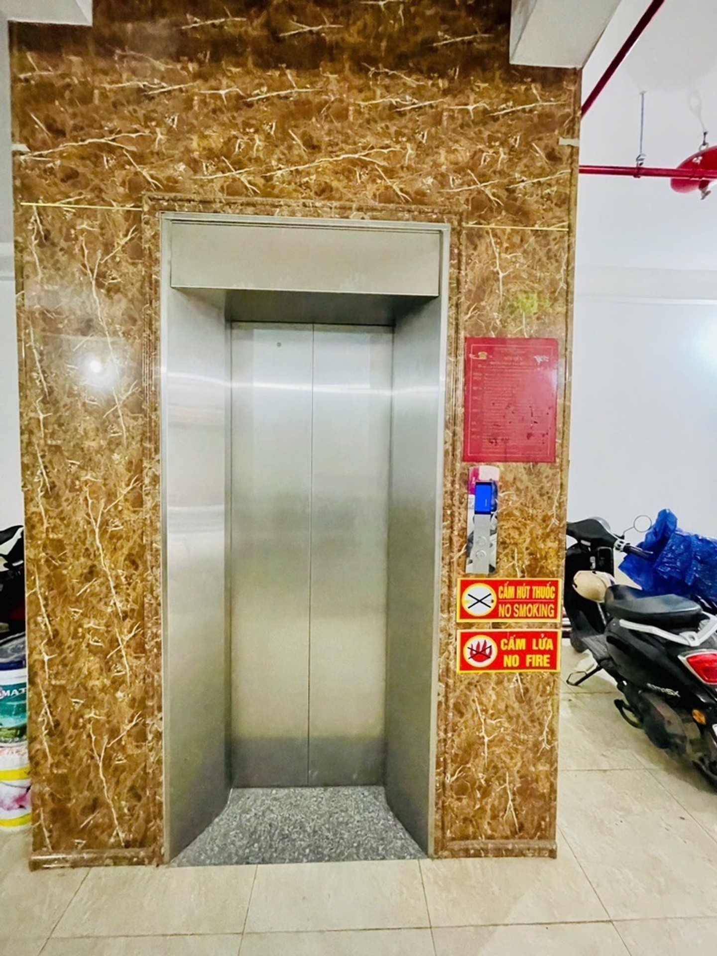 Bán nhà Triều Khúc - diện tích 74m2 8 tầng - Thang máy - giá 20,5 tỷ