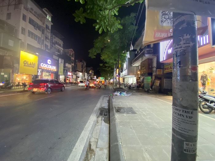 Bán nhà Chùa Bộc - diện tích 42m2 7 tầng - Nhà mặt phố kinh doanh quần áo sầm uất - giá 35 tỷ