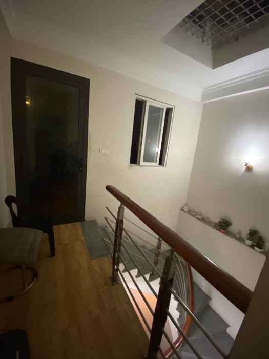 Bán nhà Chùa Bộc - diện tích 42m2 7 tầng - Nhà mặt phố kinh doanh quần áo sầm uất - giá 35 tỷ