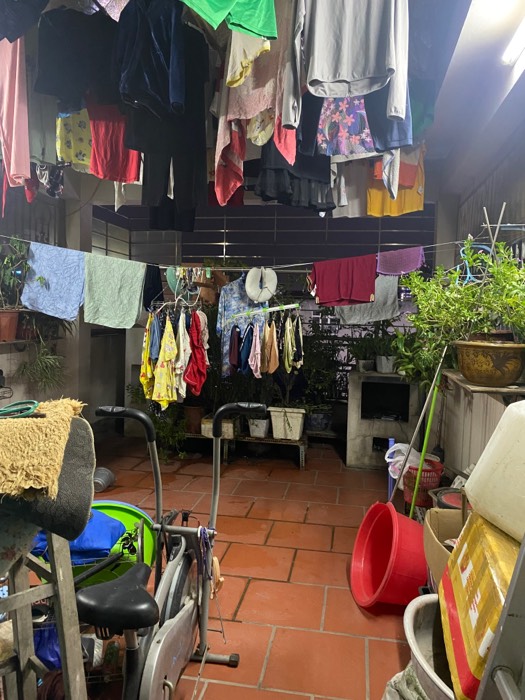 Bán nhà Chùa Bộc - diện tích 42m2 7 tầng - Nhà mặt phố kinh doanh quần áo sầm uất - giá 35 tỷ