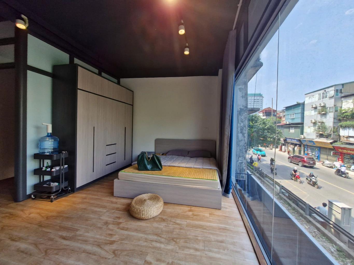 Bán nhà Lê Duẩn - diện tích 13m2 4 tầng - Mặt phố kinh doanh - giá 8,8 tỷ