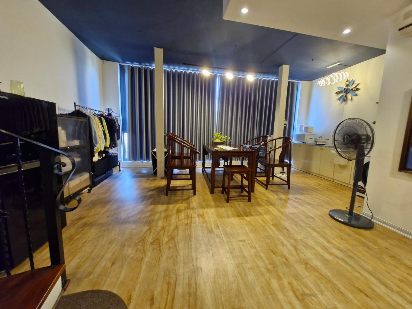 Bán nhà Lê Duẩn - diện tích 13m2 4 tầng - Mặt phố kinh doanh - giá 8,8 tỷ