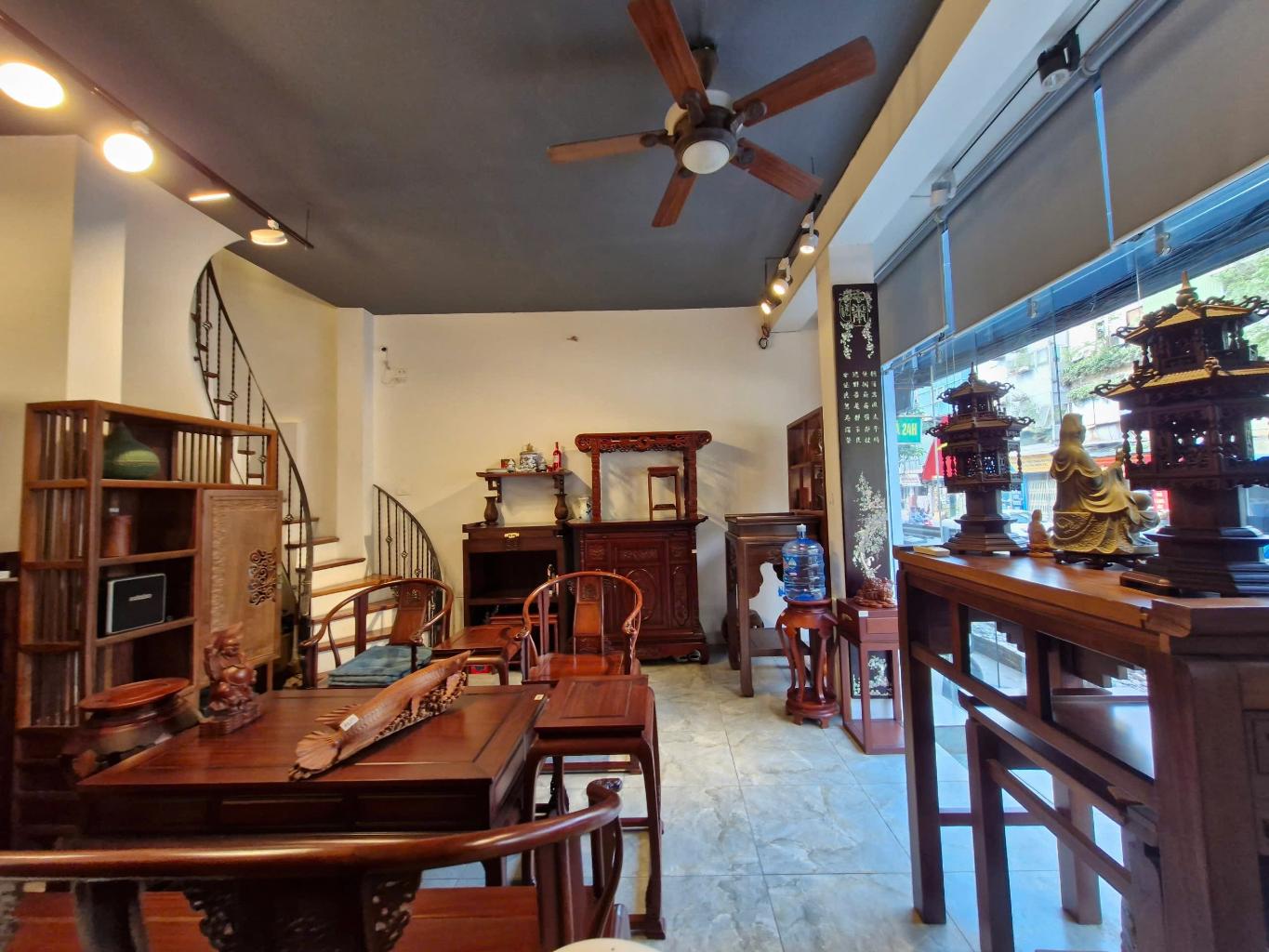 Bán nhà Lê Duẩn - diện tích 13m2 4 tầng - Mặt phố kinh doanh - giá 8,8 tỷ