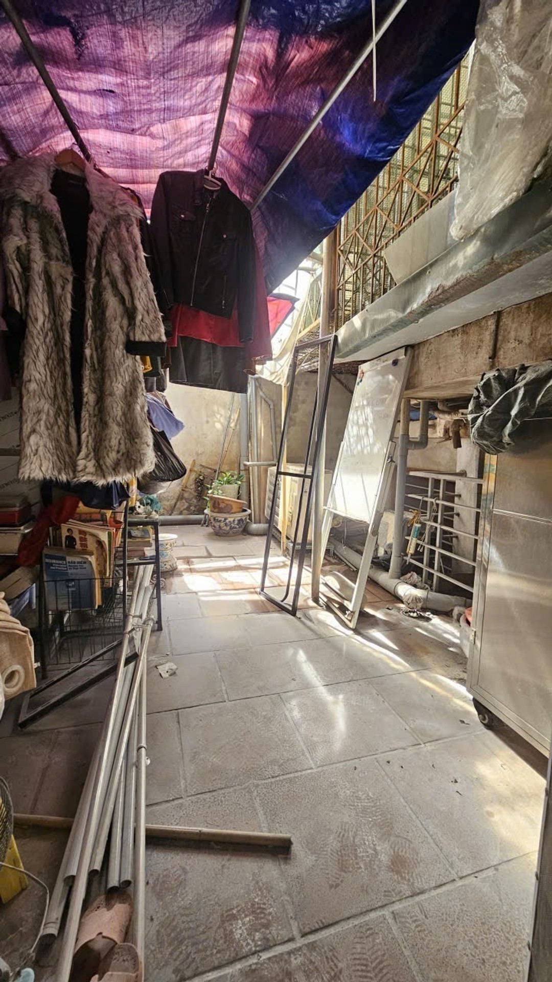 Bán nhà Đê La Thành - diện tích 27m2 1 tầng - Ngõ ô tô tránh - giá 4,35 tỷ