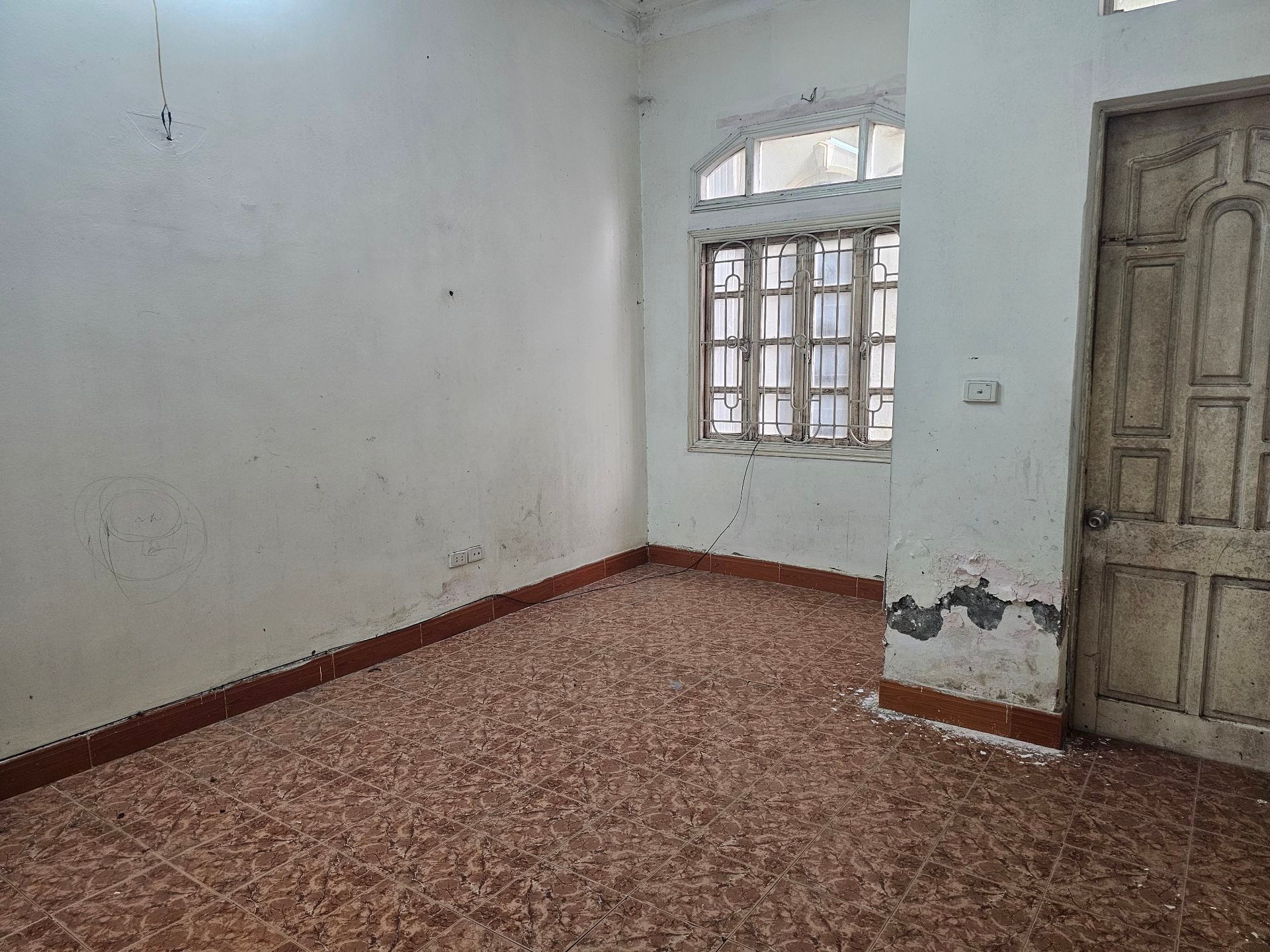 Bán nhà Giải Phóng - diện tích 39m2 4 tầng - ô tô đỗ cửa - giá 11 tỷ