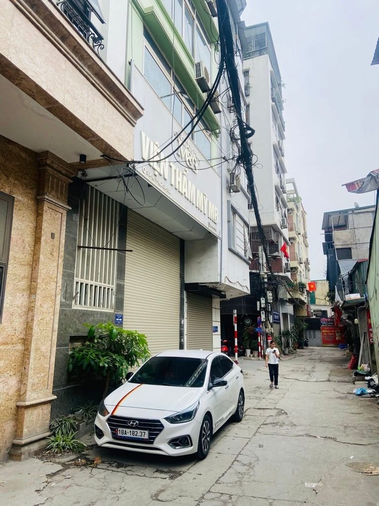 Bán nhà Nguyễn Xiển - diện tích 47m2 6 tầng - ô tô tránh - giá 25 tỷ