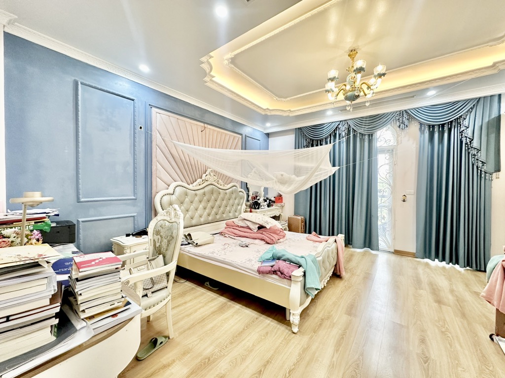 Bán nhà Ngõ 3 ô tô tránh - diện tích 108m2 6 tầng - Thoáng trước, sau - giá 38 tỷ