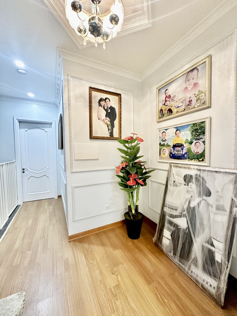 Bán nhà Ngõ 3 ô tô tránh - diện tích 108m2 6 tầng - Thoáng trước, sau - giá 38 tỷ