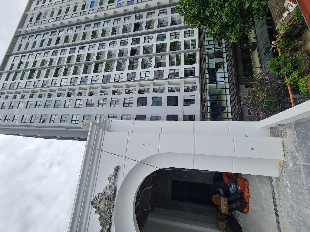 Bán nhà Minh Khai - diện tích 50m2 6 tầng - Mặt phố 2 mặt thoáng - giá 25 tỷ