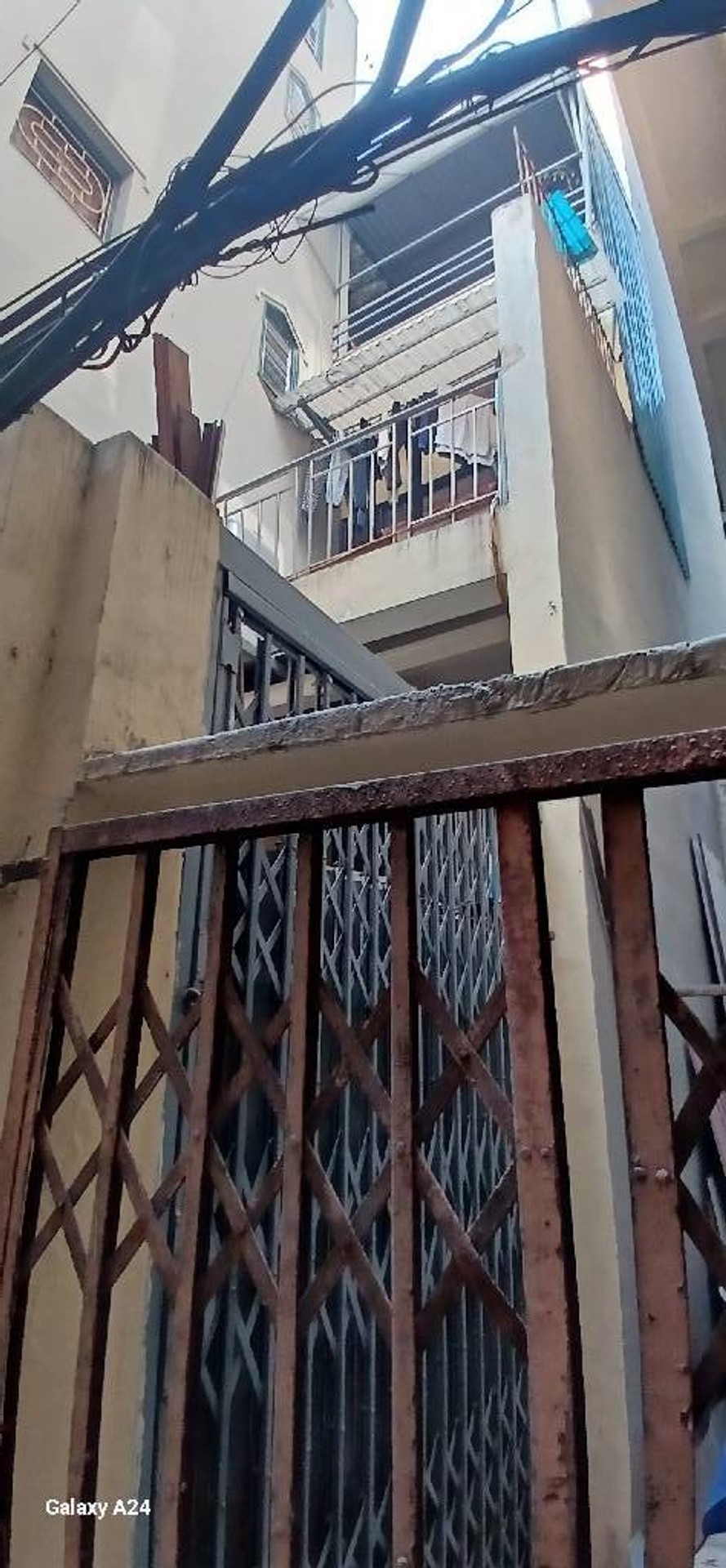 Bán nhà La Thành - diện tích 111m2 3 tầng - Lô góc 3 mặt thoáng - giá 85 tỷ