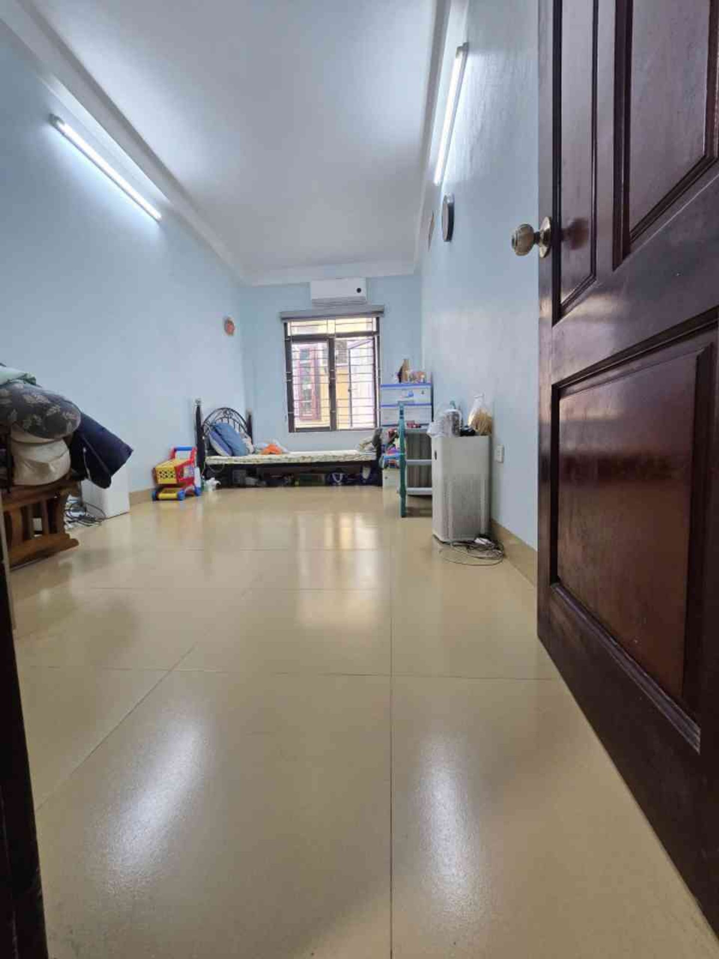 Bán nhà 28 Hoàng Mai - diện tích 28m2 5 tầng - Lô góc - giá 7,4 tỷ