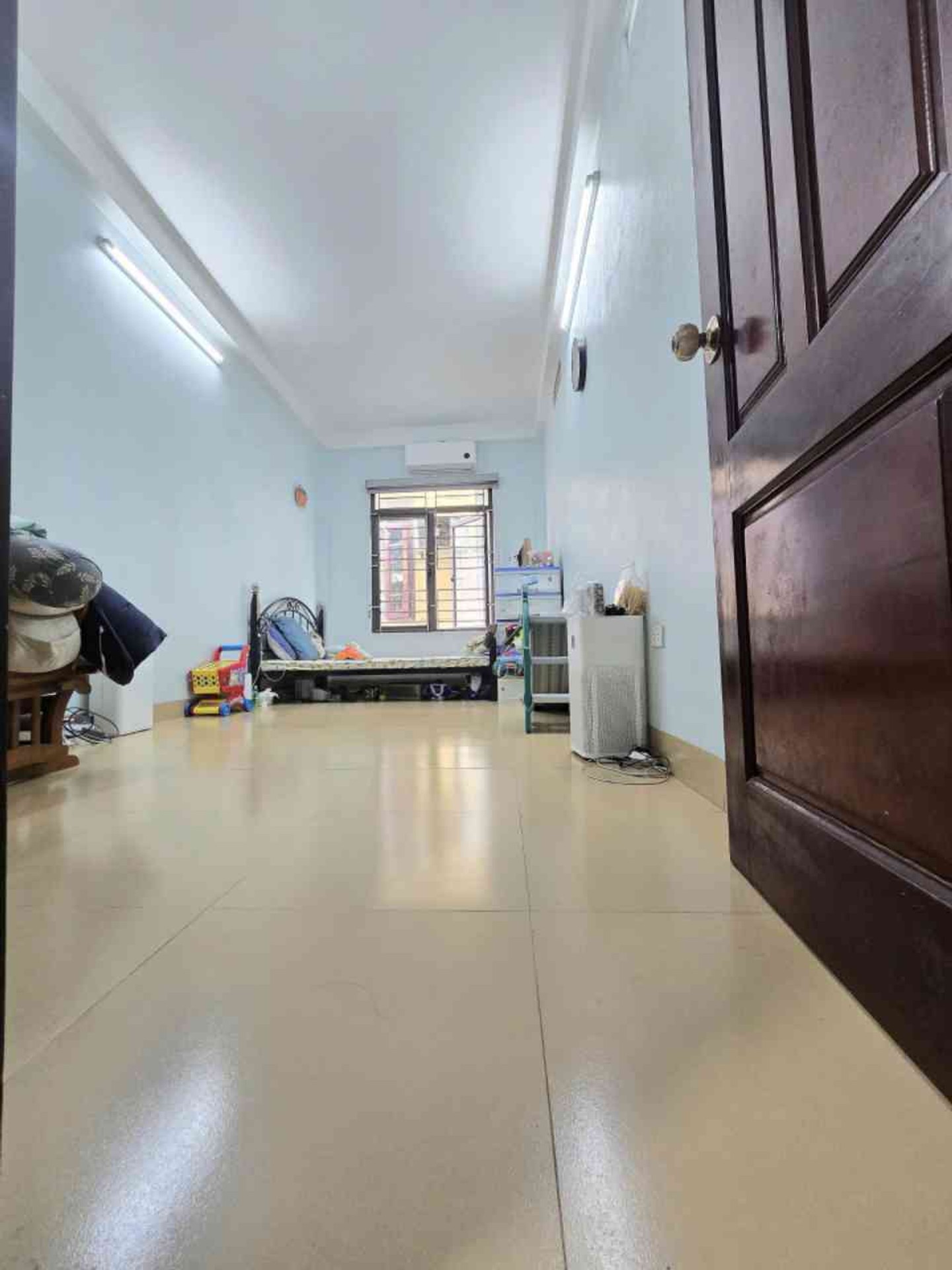 Bán nhà 28 Hoàng Mai - diện tích 28m2 5 tầng - Lô góc - giá 7,4 tỷ