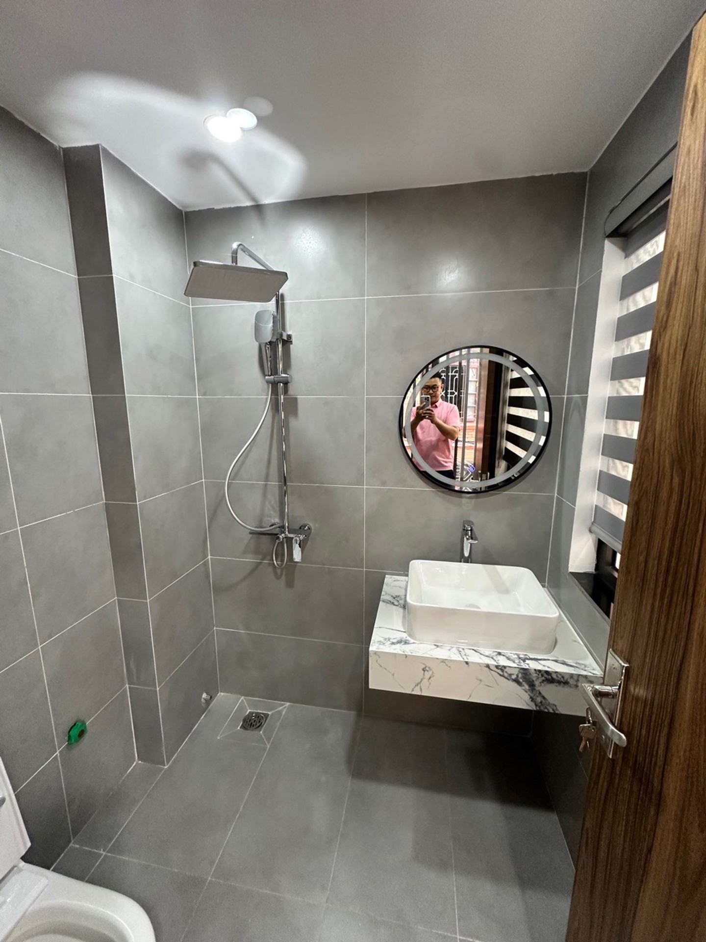 Bán nhà Bạch Mai - diện tích 27m2 7 tầng - Lô góc, thang máy, ô tô qua nhà - giá 15,8 tỷ