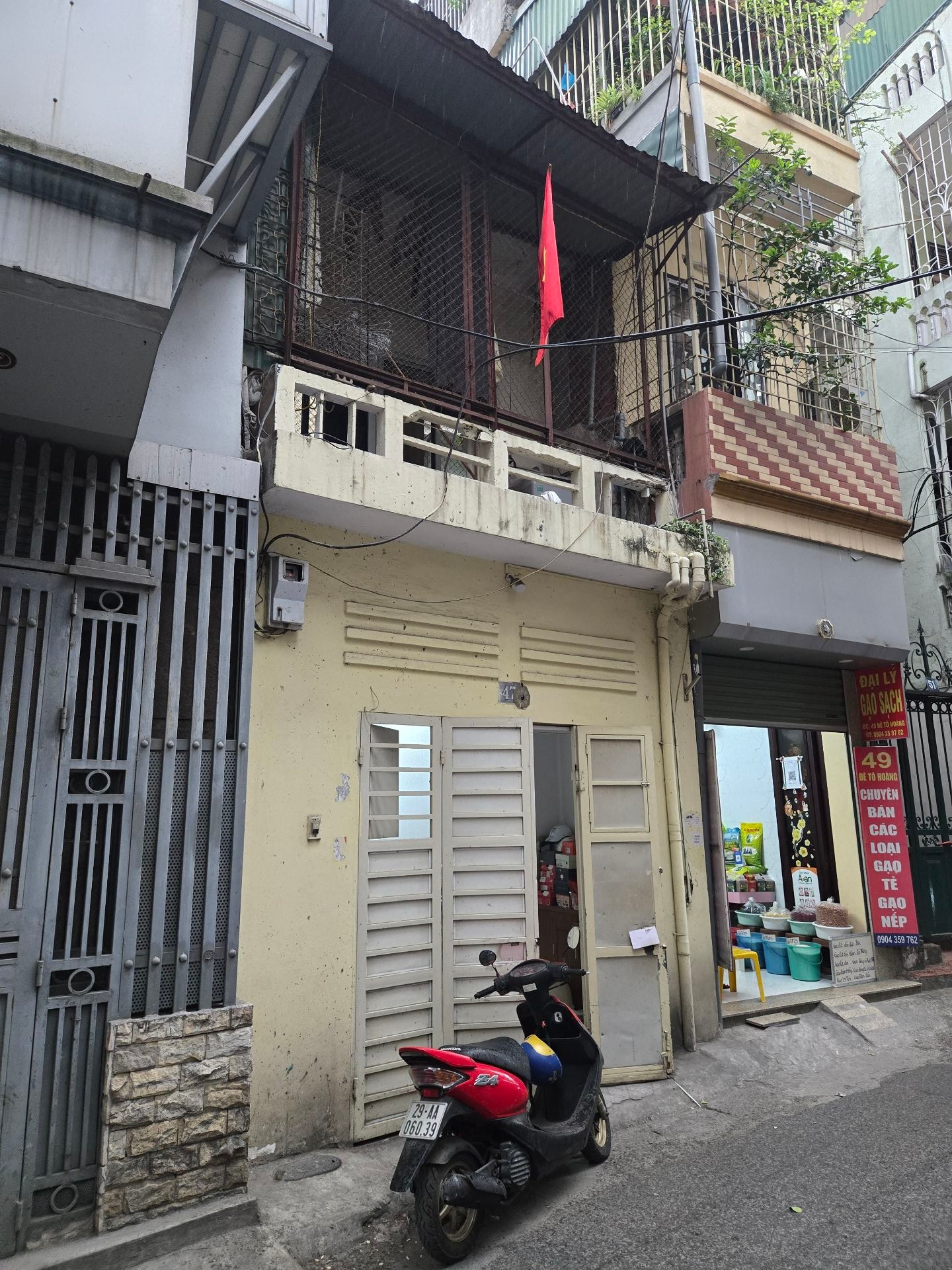 Bán nhà Đê Tô Hoàng - diện tích 34m2 2 tầng - Mặt phố vỉa hè ô tô - giá 15 tỷ