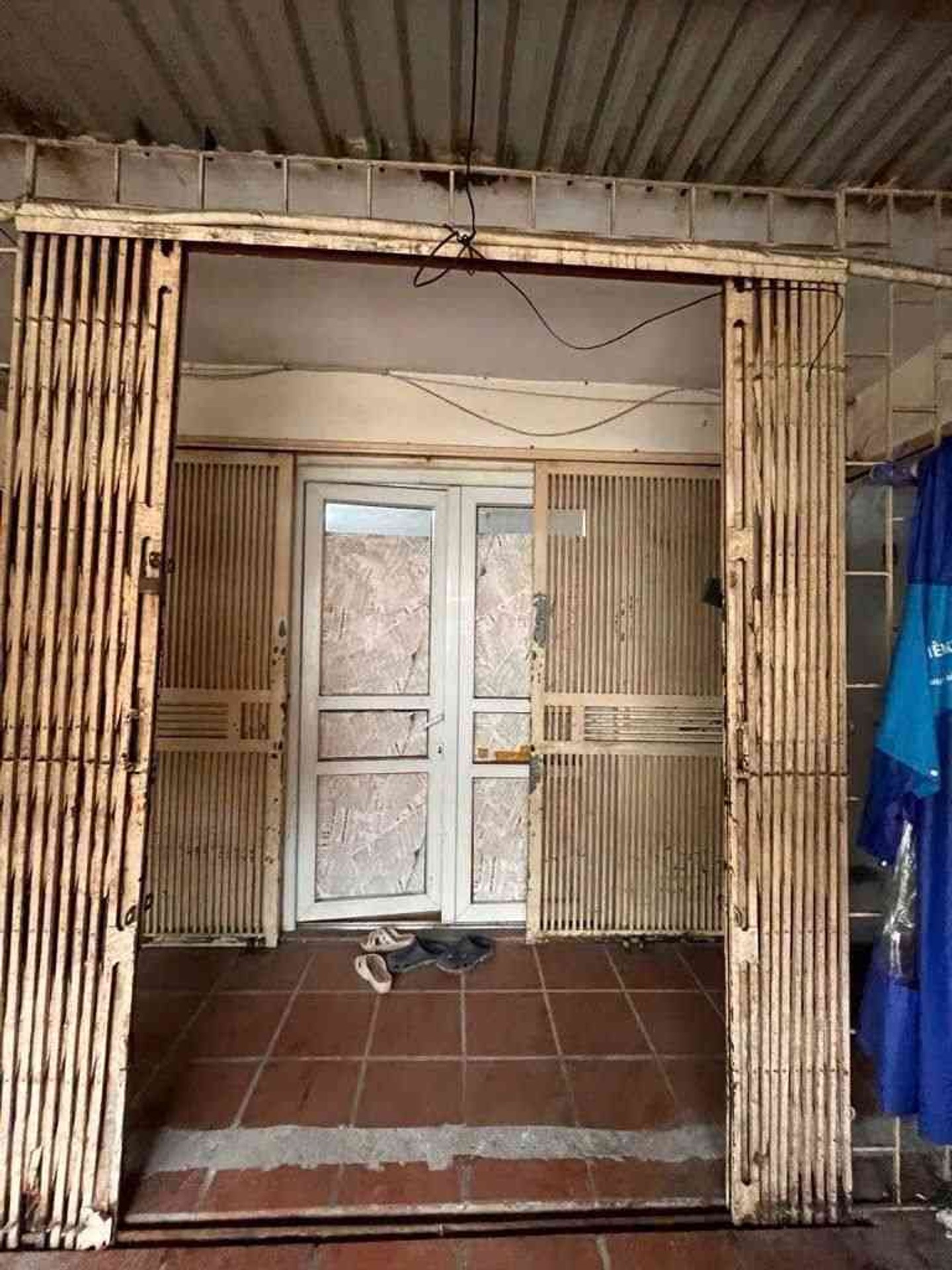Bán nhà Thái Thịnh - diện tích 80m2 1 tầng - Nhà tập thể mặt phố - giá 4,5 tỷ