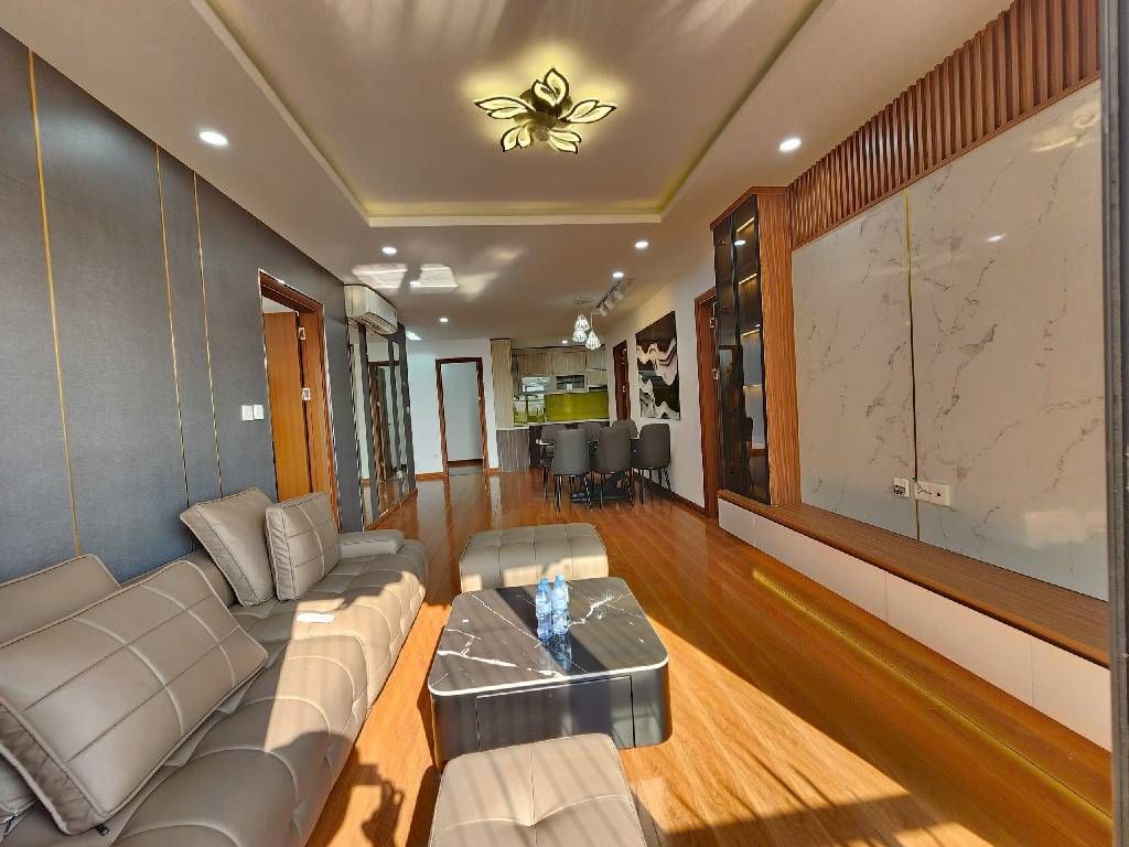 Bán căn hộ HATECO Hoàng Mai - diện tích 107m2 28 tầng - Căn hộ siêu đẹp - giá 7,5 tỷ