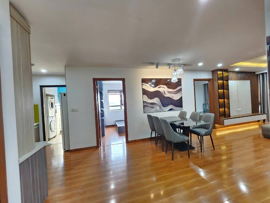 Bán căn hộ HATECO Hoàng Mai - diện tích 107m2 28 tầng - Căn hộ siêu đẹp - giá 7,5 tỷ