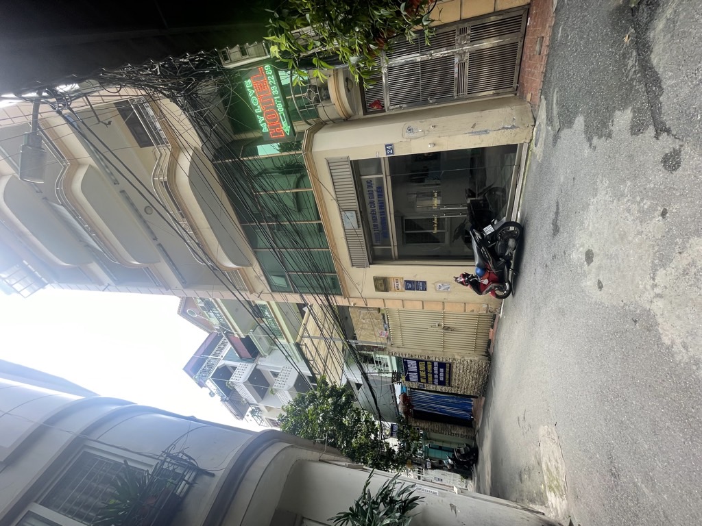 Bán nhà Giảng Võ - diện tích 360m2 6 tầng - Mảnh đất vàng trung tâm - giá 98 tỷ