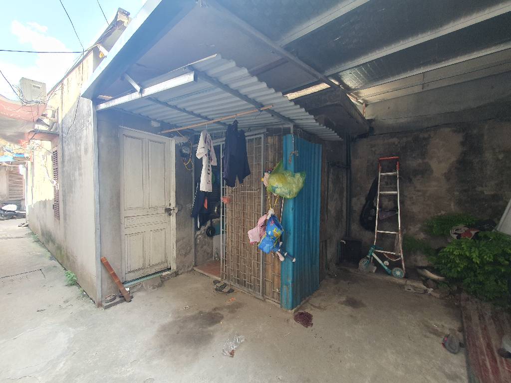 Bán nhà Hoàng Đạo Thành - diện tích 290m2 2 tầng - Ô TÔ TRÁNH VỈA HÈ - giá 35 tỷ