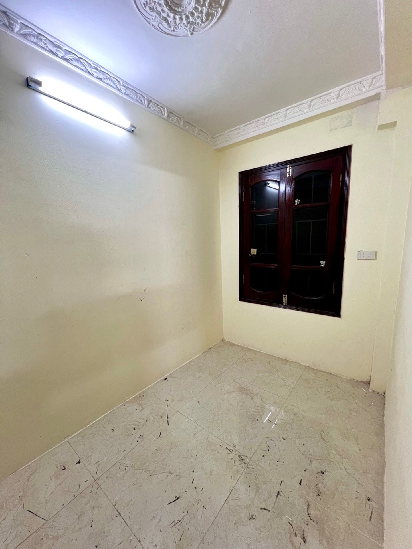Bán nhà Tạ Quang Bửu - diện tích 90m2 4 tầng - Ô tô đỗ chân cầu thang - giá 4,75 tỷ