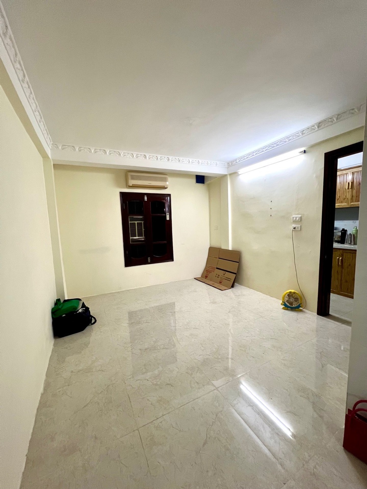 Bán nhà Tạ Quang Bửu - diện tích 90m2 4 tầng - Ô tô đỗ chân cầu thang - giá 4,75 tỷ