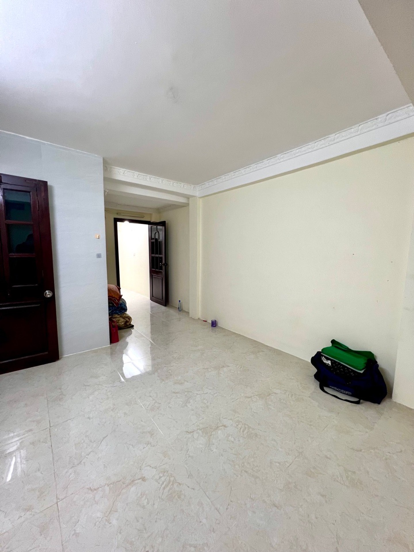 Bán nhà Tạ Quang Bửu - diện tích 90m2 4 tầng - Ô tô đỗ chân cầu thang - giá 4,75 tỷ