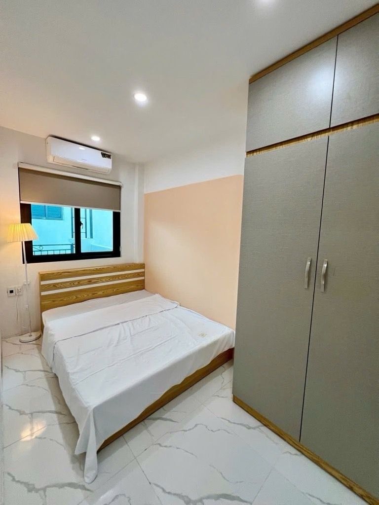 Bán nhà Quan Nhân - diện tích 123m2 6 tầng - Ô tô tránh - giá 15,3 tỷ