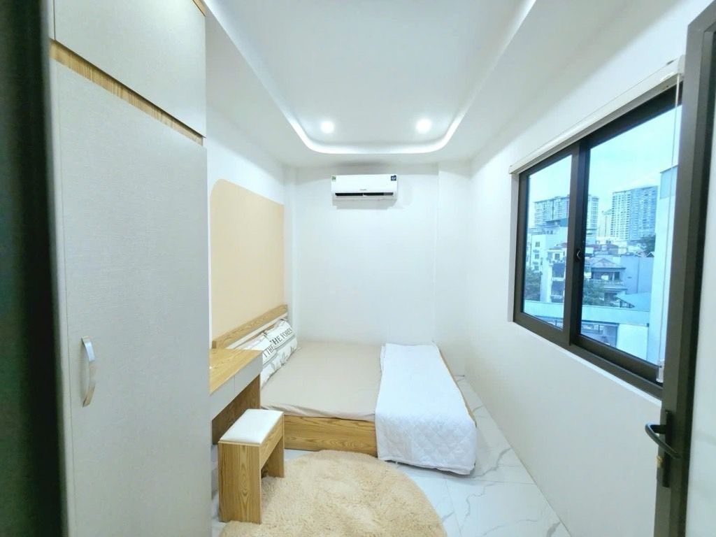 Bán nhà Quan Nhân - diện tích 123m2 6 tầng - Ô tô tránh - giá 15,3 tỷ