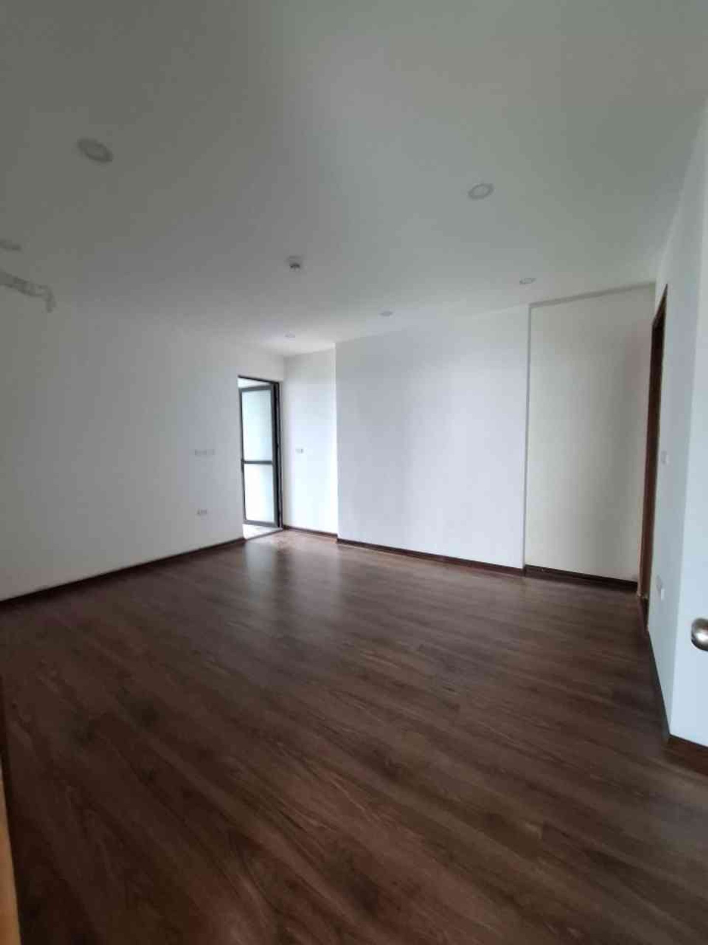 Bán nhà Trần Hòa - diện tích 107m2 1 tầng - Nhà lô góc 2 ban công - giá 7,5 tỷ