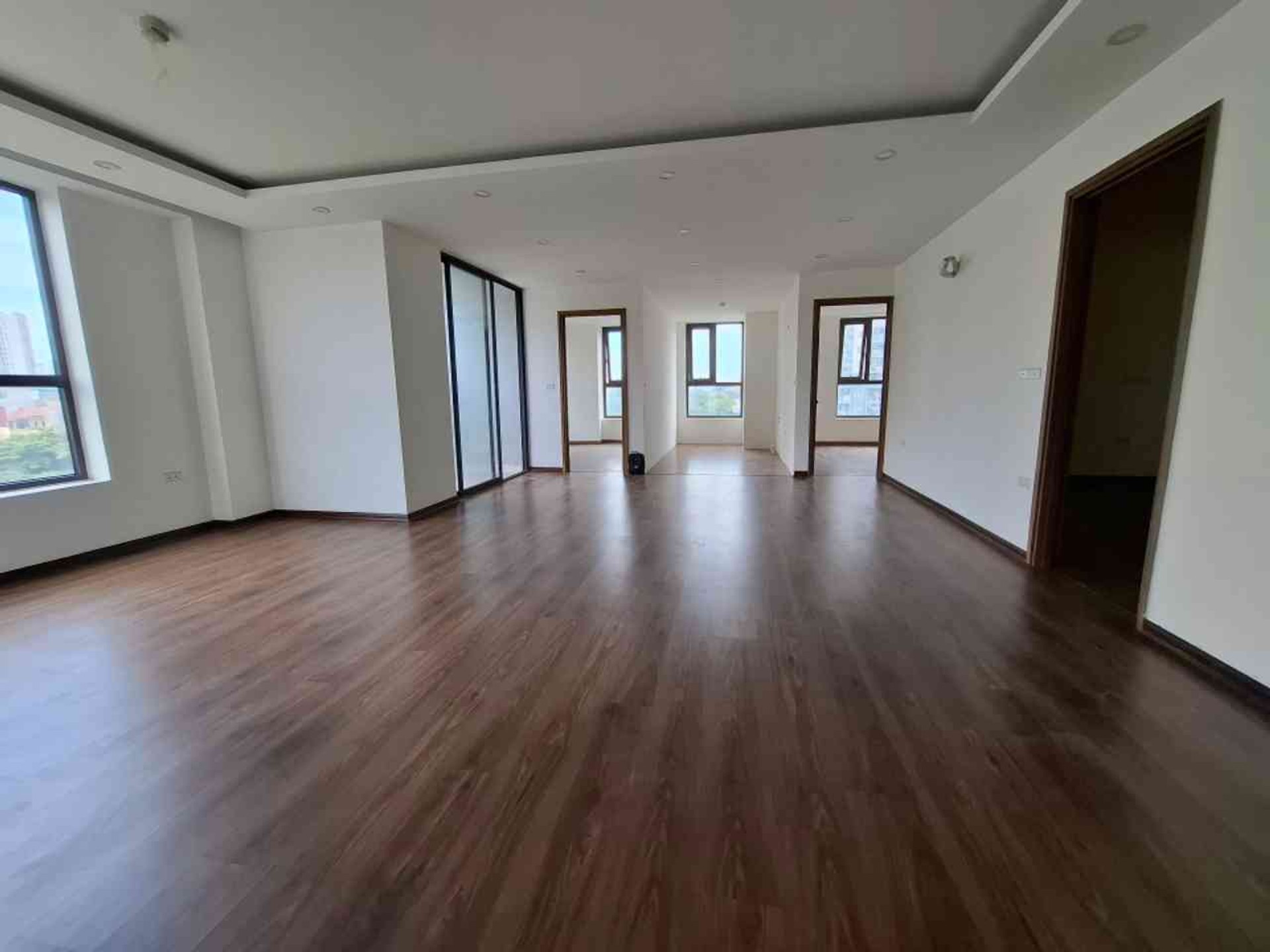 Bán nhà Trần Hòa - diện tích 107m2 1 tầng - Nhà lô góc 2 ban công - giá 7,5 tỷ
