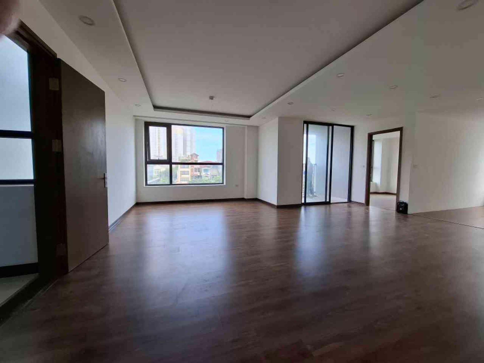 Bán nhà Trần Hòa - diện tích 107m2 1 tầng - Nhà lô góc 2 ban công - giá 7,5 tỷ