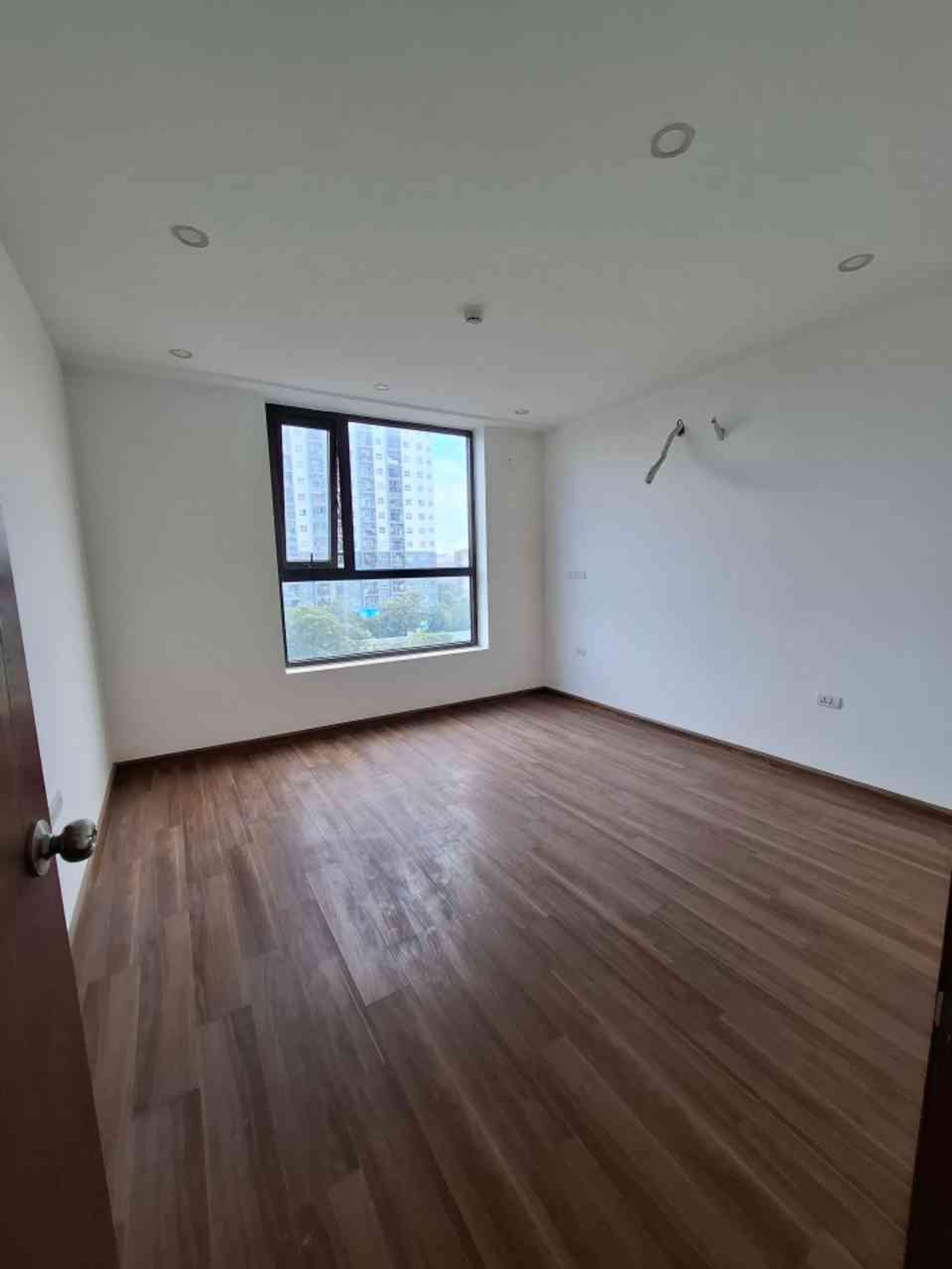 Bán nhà Trần Hòa - diện tích 107m2 1 tầng - Nhà lô góc 2 ban công - giá 7,5 tỷ